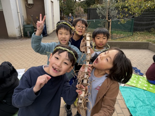 「ねじねじ ぎゅっぎゅっ」しめ縄づくり